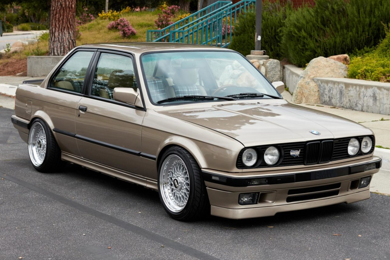 BaT Auction: 1991 BMW 325i 5-Speed | Motor Memos